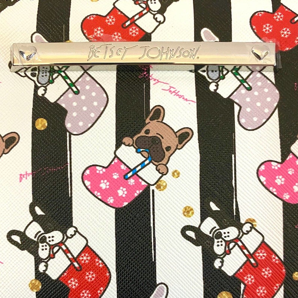 Betsey Johnson Scarf & Wallet Gift Set - Picture 4 of 7